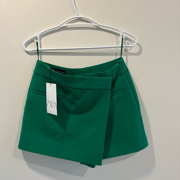 NWT Zara skort in size small - Picture 2 of 4